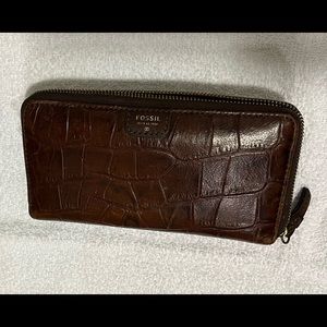 Fossil brown leather wallet